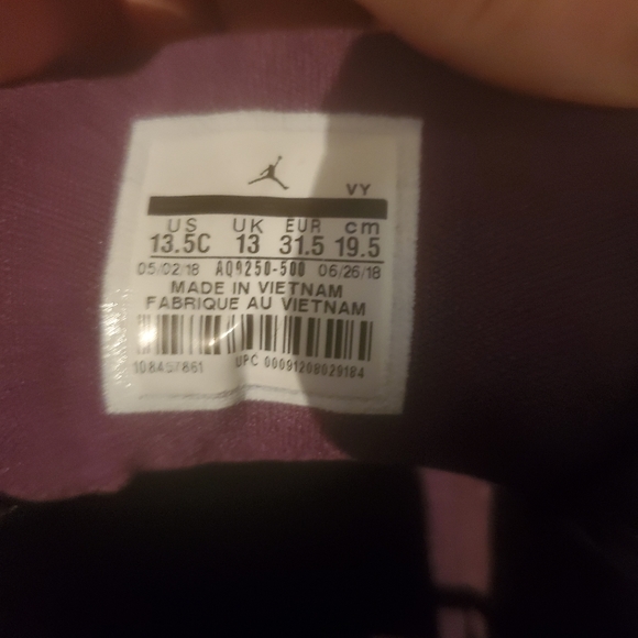 Unisex purple nikes size 13.5 - Picture 4 of 7